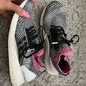 ULTRABOOSTS PINK !!